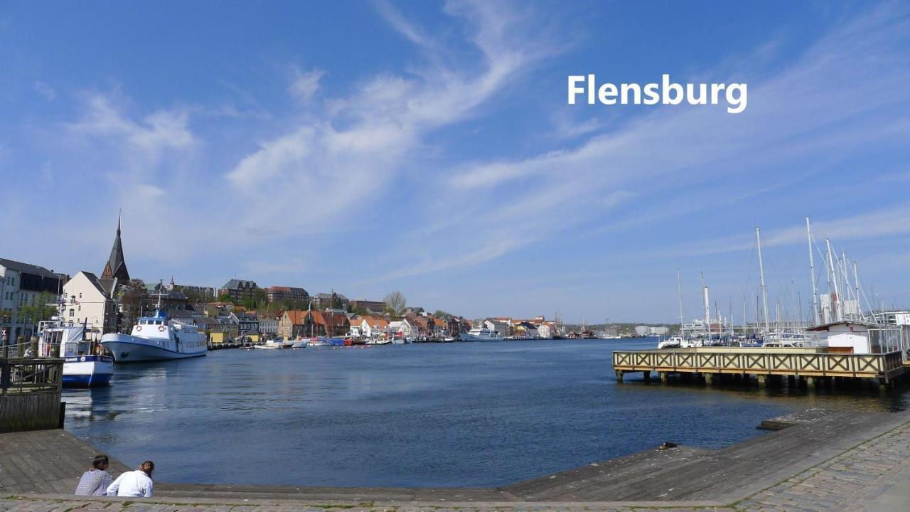 Seeblick I - Geraeumige 90Qm - Ganzes Haus - 50M Zum Naturstrand - Mit Terrasse Und Grossem Garten - Kueche Neu Glücksburg Esterno foto